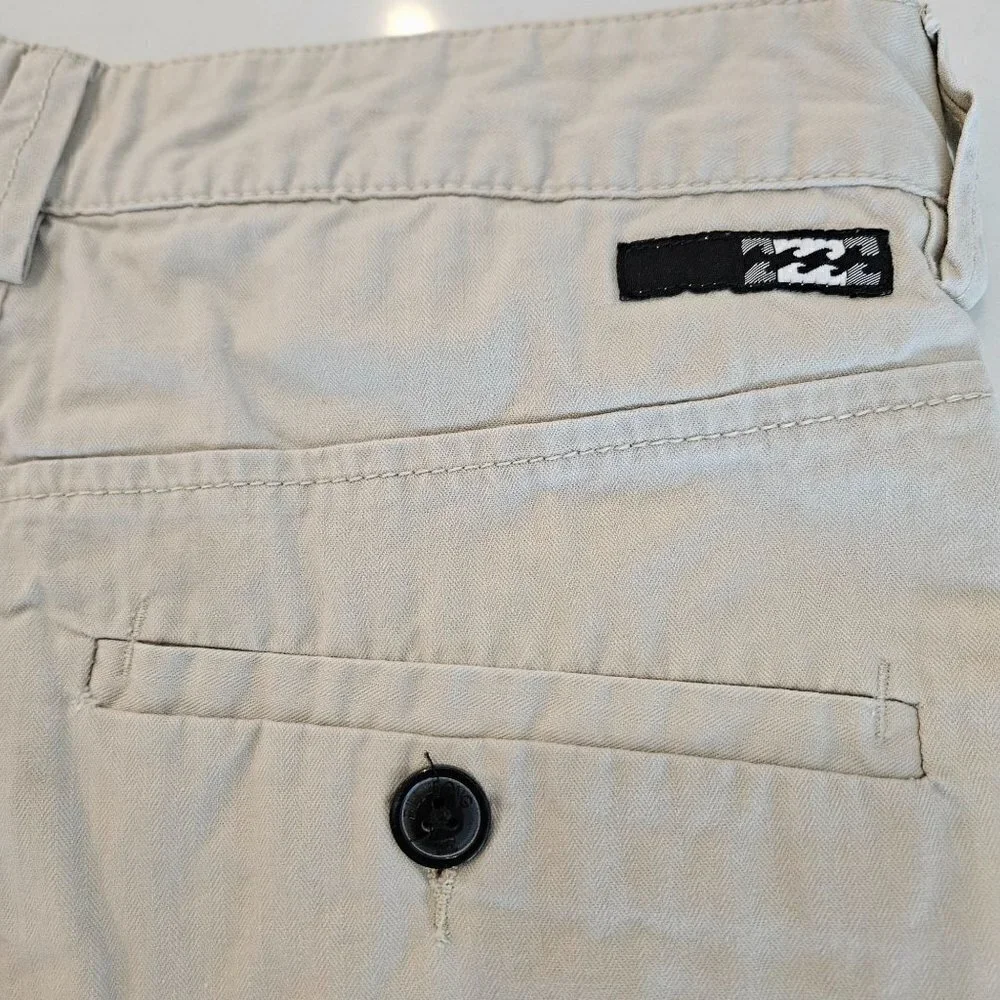 Billabong side front